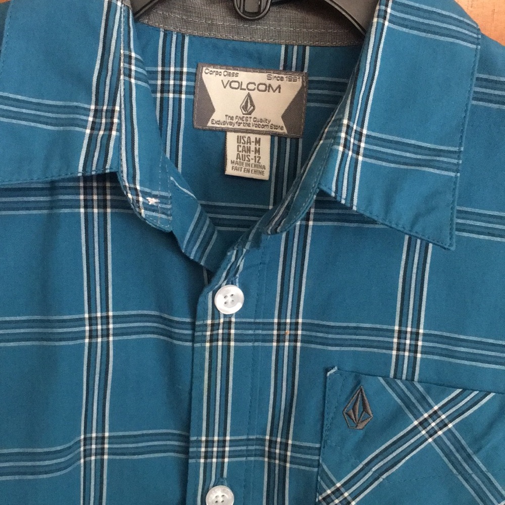 Volcom Boy’s Short Sleeve Shirt - Picture 3 of 3